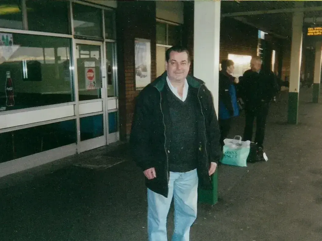 Colin Mowles